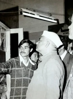 Hon_ble Shri ND Tewari. then finance minister of U.P during an exhibition at NTMC-min
