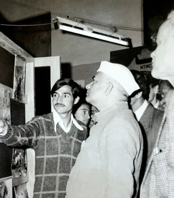 Hon_ble Shri ND Tewari. then finance minister of U.P during an exhibition at NTMC-min